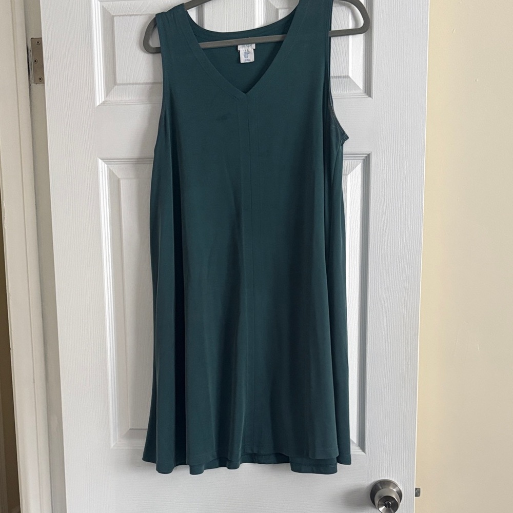 Elegant Teal Sleeveless Dress